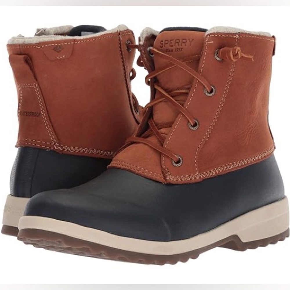 NWOB $150 MARITIME REPEL SNOW BOOTS WITH THINSULATE